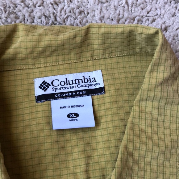 Columbia Short Sleeve Shirt - Picture 3 of 6